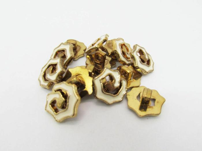 16Mm Button- White On Gold  |   Buttons 10Mm-20Mm Buttons Buttons 10Mm-20Mm