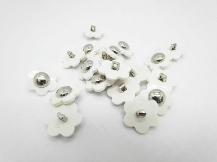 22Mm Button- White  |   White Buttons Buttons Buttons 20Mm-40Mm